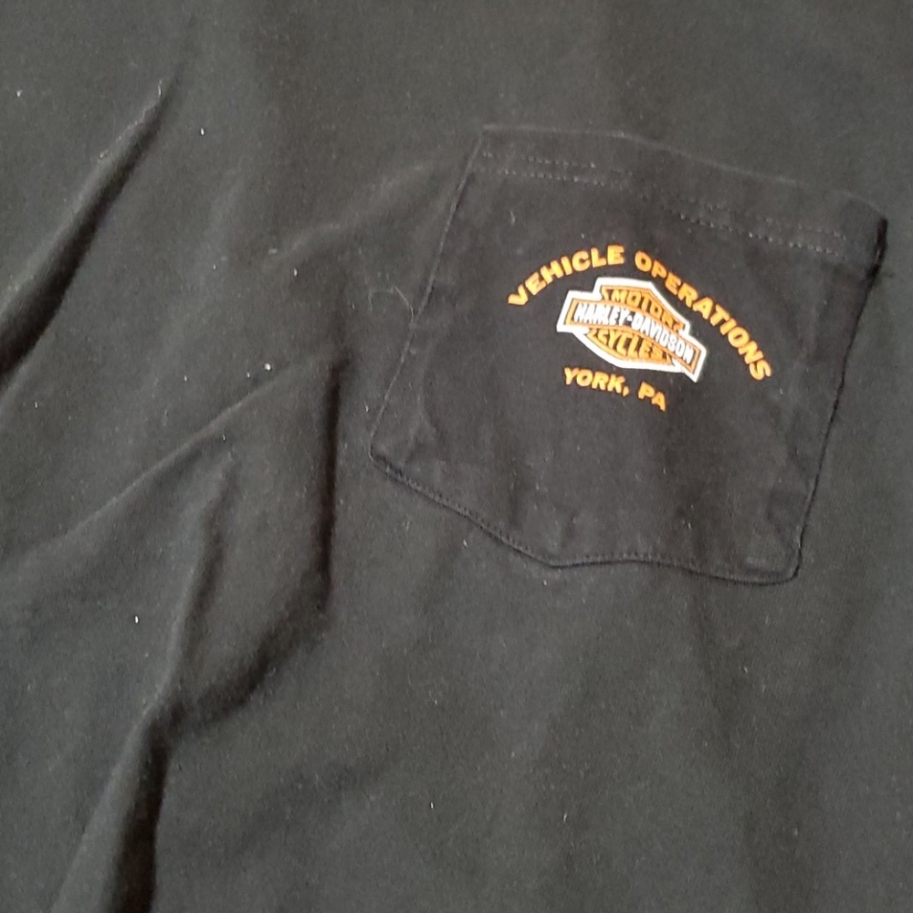 Shirt - Picture 2 of 3
